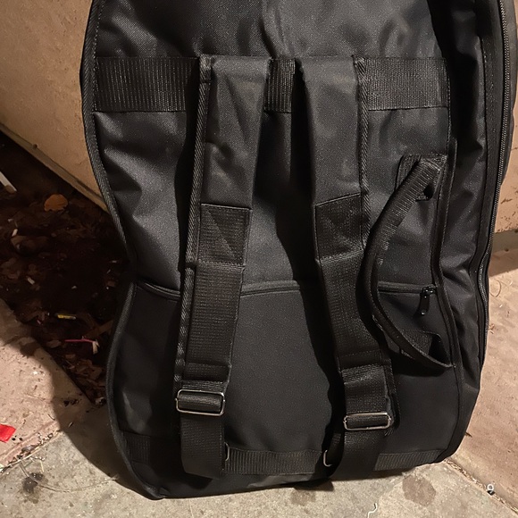 Large string instrument case - Picture 3 of 3